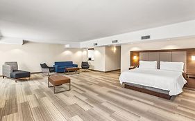 Holiday Inn Express & Suites Tacoma By Ihg